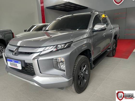 MITSUBISHI L200 TRITON 2.4 16V TURBO DIESEL SPORT HPE CD 4P 4X4 AUTOMÁTICO MITSUBISHI L200 TRITON 2.4 16V TURBO DIESEL SPORT HPE CD 4P 4X4 AUTOMÁTICO